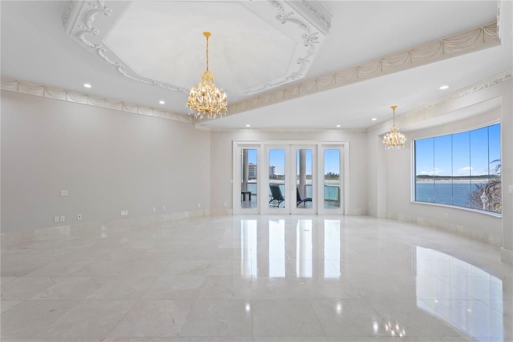 For Sale: $7,999,999 (6 beds, 8 baths, 13711 Square Feet)