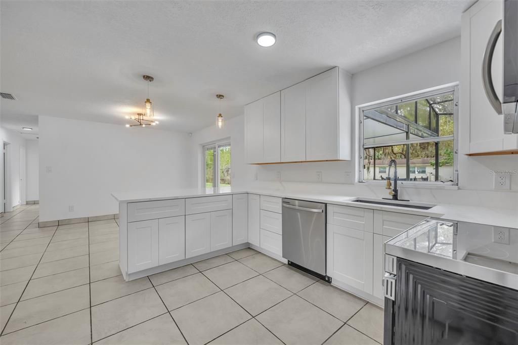 Active With Contract: $599,900 (4 beds, 3 baths, 2020 Square Feet)