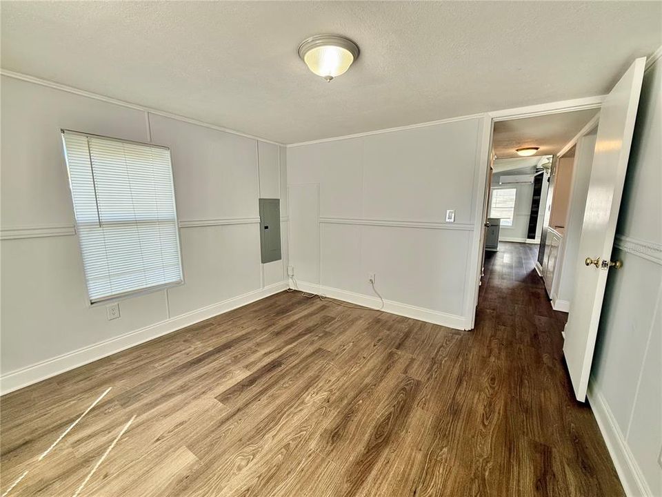 На продажу: $175,000 (2 спален, 2 ванн, 936 Квадратных фут)