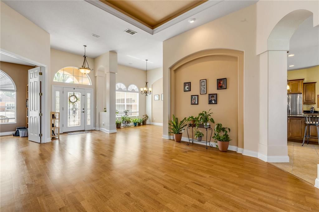 En Venta: $860,000 (4 camas, 3 baños, 3882 Pies cuadrados)