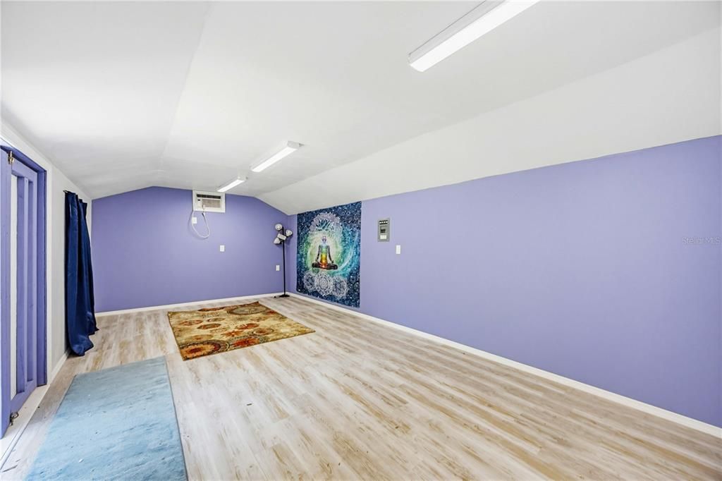 Active With Contract: $444,900 (4 beds, 3 baths, 2148 Square Feet)