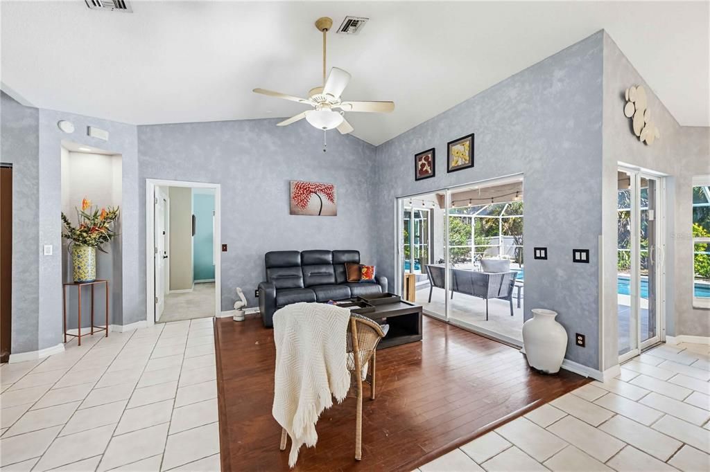 Active With Contract: $444,900 (4 beds, 3 baths, 2148 Square Feet)