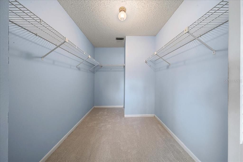 待售: $134,900 (2 贝兹, 2 浴室, 1369 平方英尺)