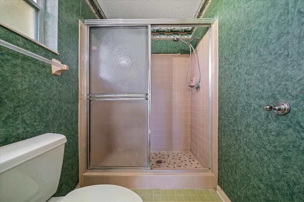 待售: $134,900 (2 贝兹, 2 浴室, 1369 平方英尺)