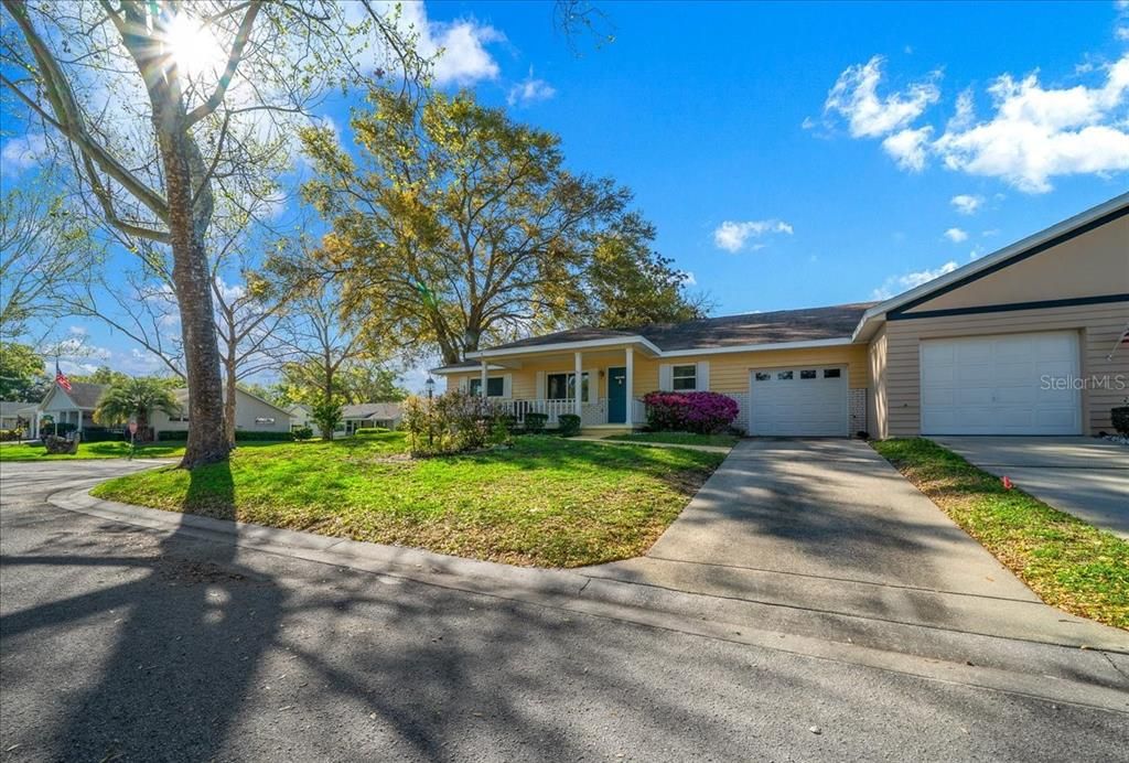 待售: $134,900 (2 贝兹, 2 浴室, 1369 平方英尺)