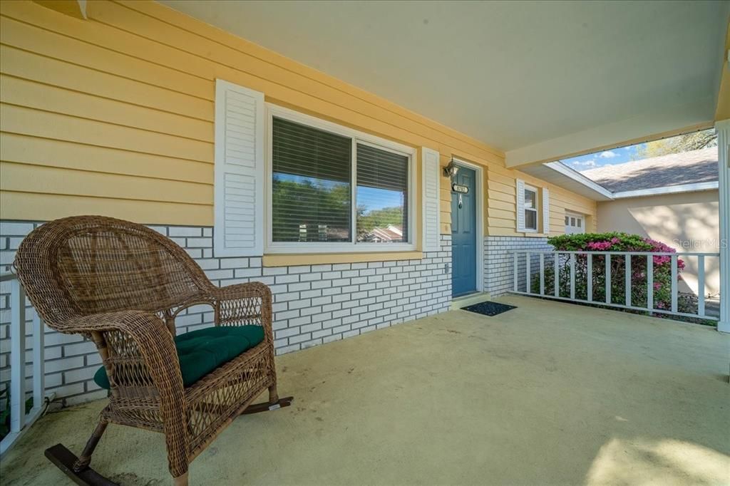 待售: $134,900 (2 贝兹, 2 浴室, 1369 平方英尺)