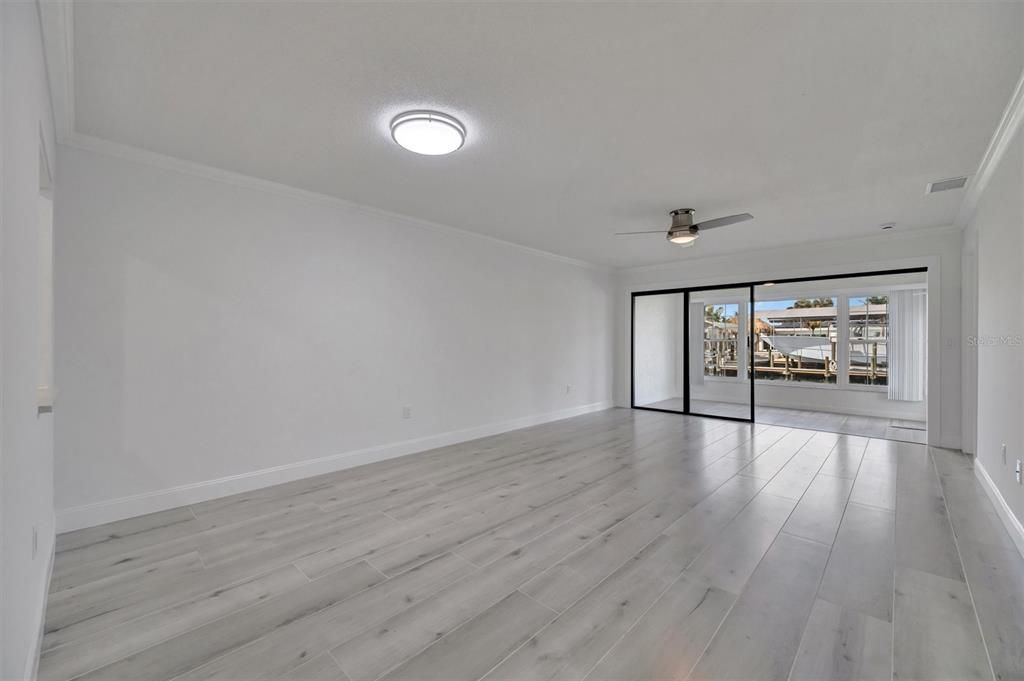 出租: $2,500 (2 贝兹, 2 浴室, 1078 平方英尺)