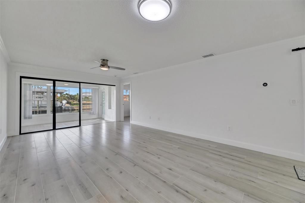 出租: $2,500 (2 贝兹, 2 浴室, 1078 平方英尺)