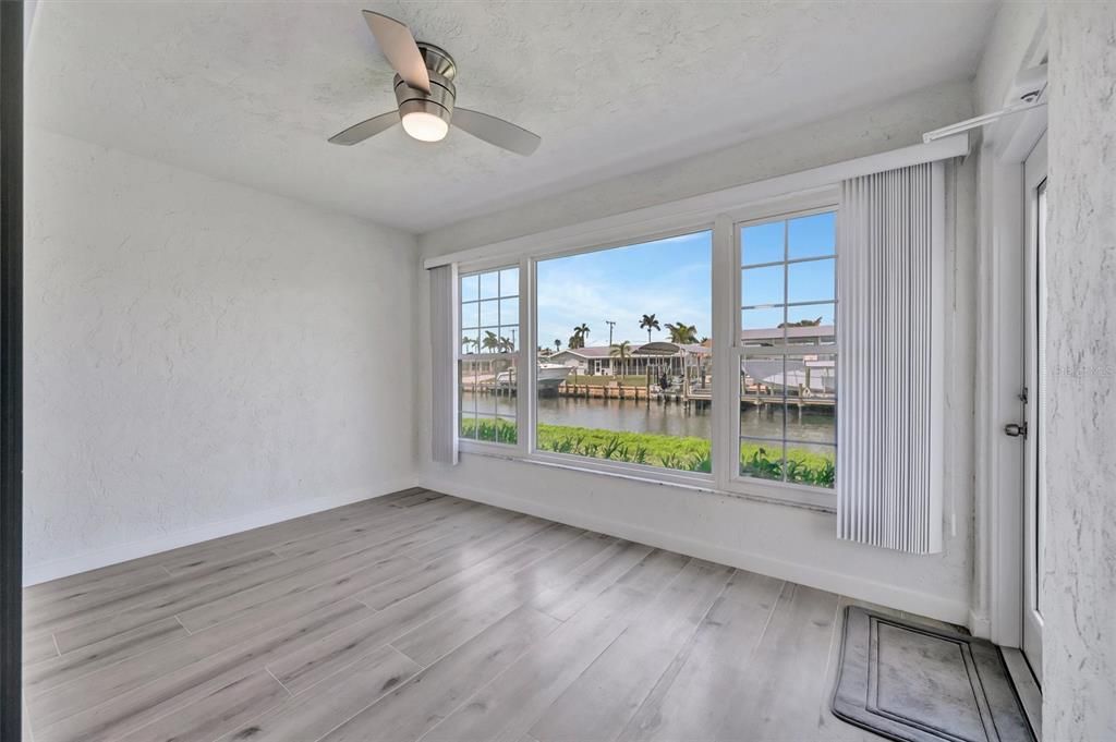 出租: $2,500 (2 贝兹, 2 浴室, 1078 平方英尺)