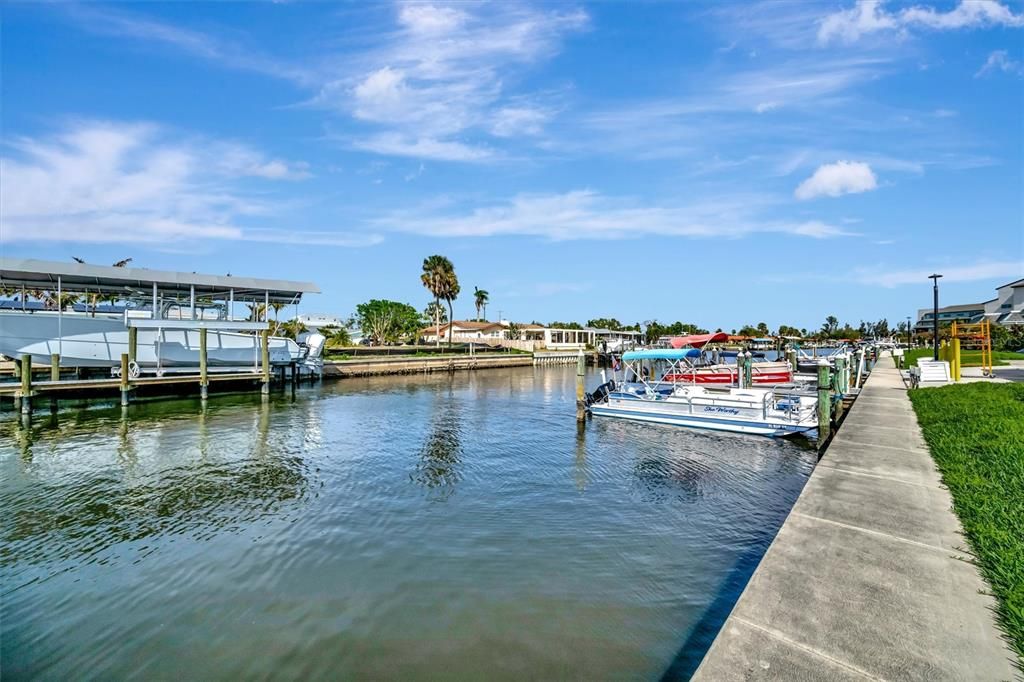 出租: $2,500 (2 贝兹, 2 浴室, 1078 平方英尺)