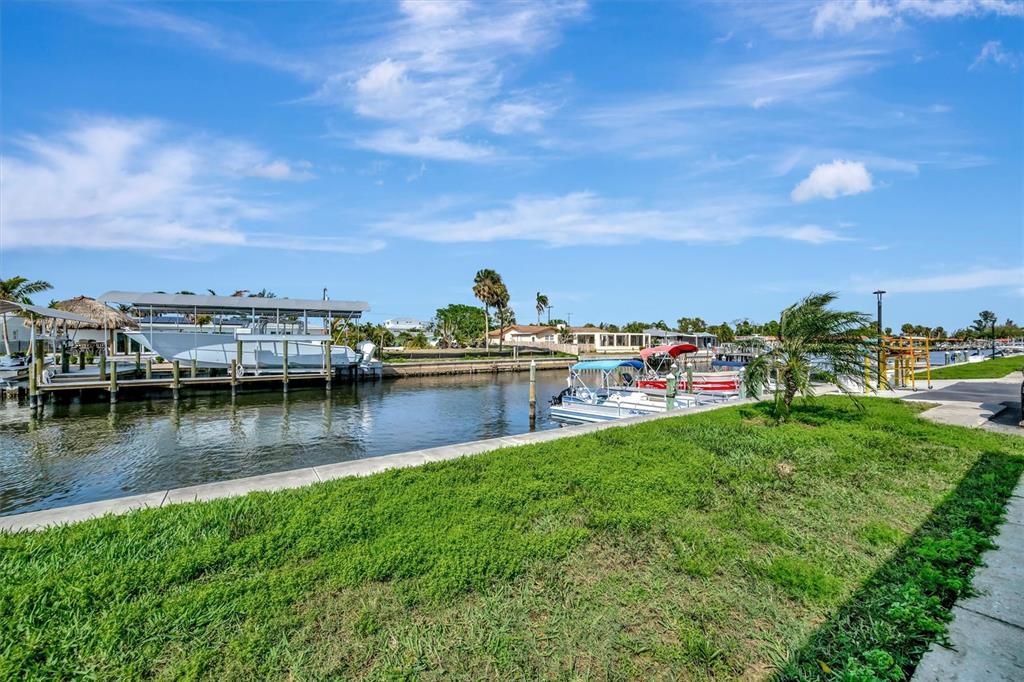 出租: $2,500 (2 贝兹, 2 浴室, 1078 平方英尺)