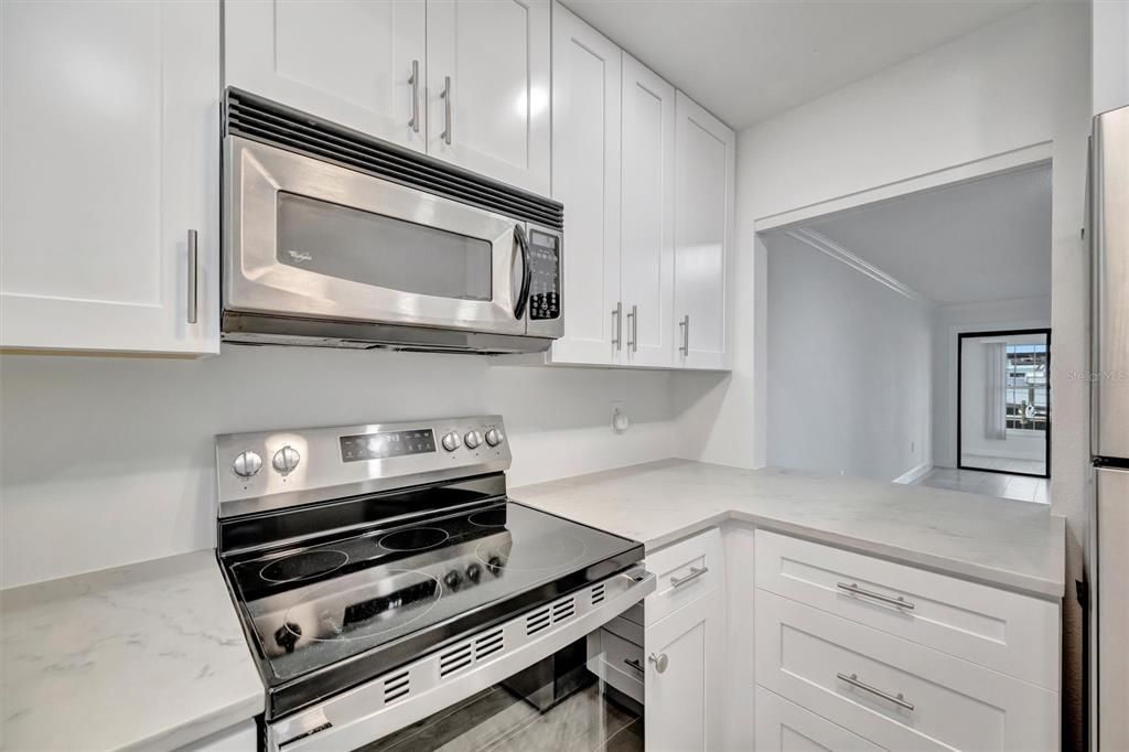 出租: $2,500 (2 贝兹, 2 浴室, 1078 平方英尺)