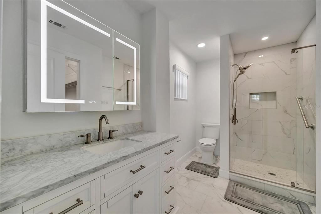 出租: $2,500 (2 贝兹, 2 浴室, 1078 平方英尺)