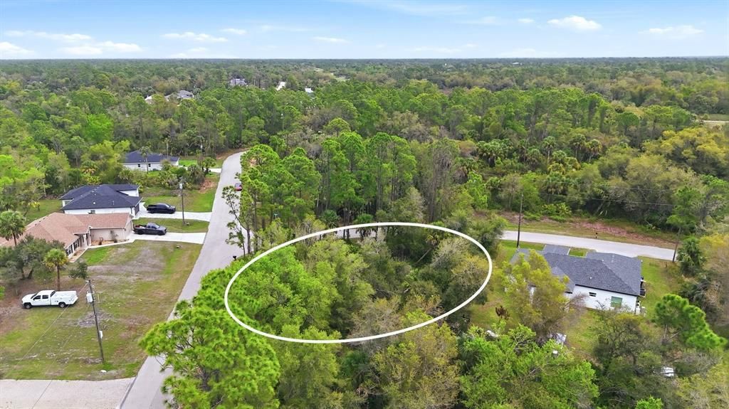 合同活跃: $25,000 (0.31 acres)