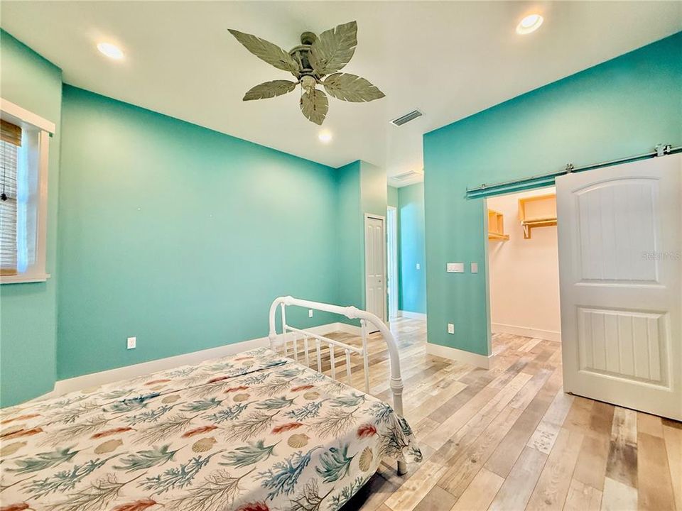 На продажу: $579,000 (3 спален, 2 ванн, 1843 Квадратных фут)