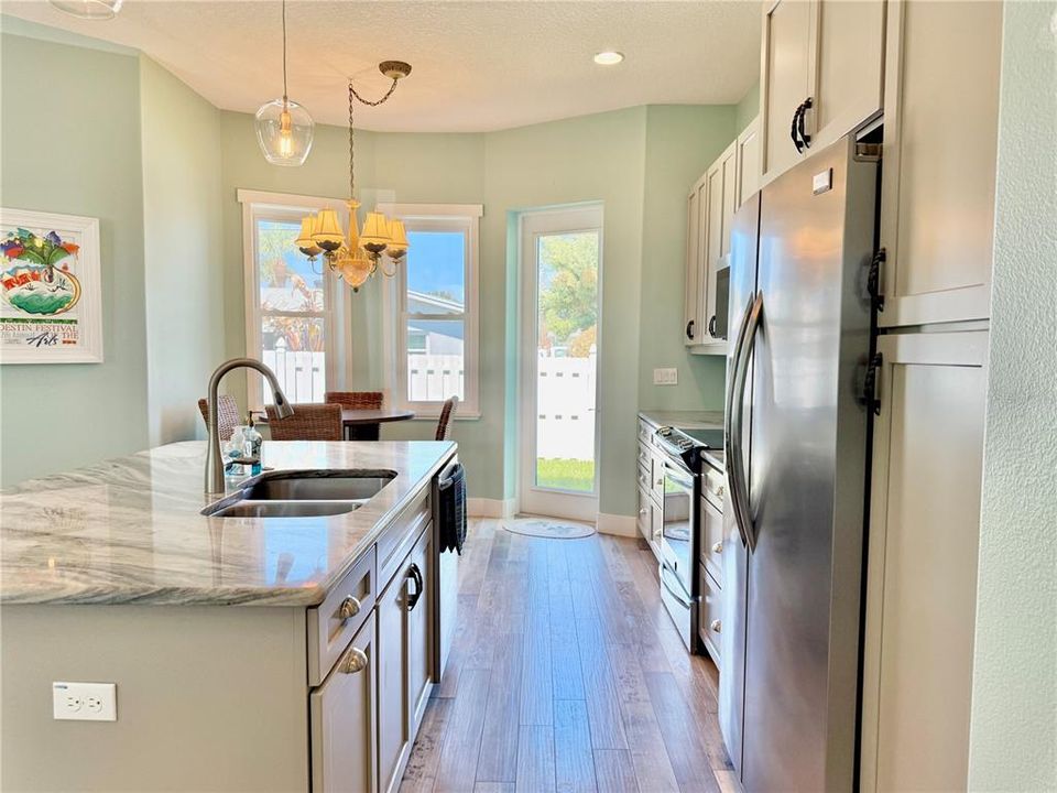 На продажу: $579,000 (3 спален, 2 ванн, 1843 Квадратных фут)