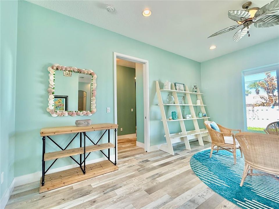 На продажу: $579,000 (3 спален, 2 ванн, 1843 Квадратных фут)