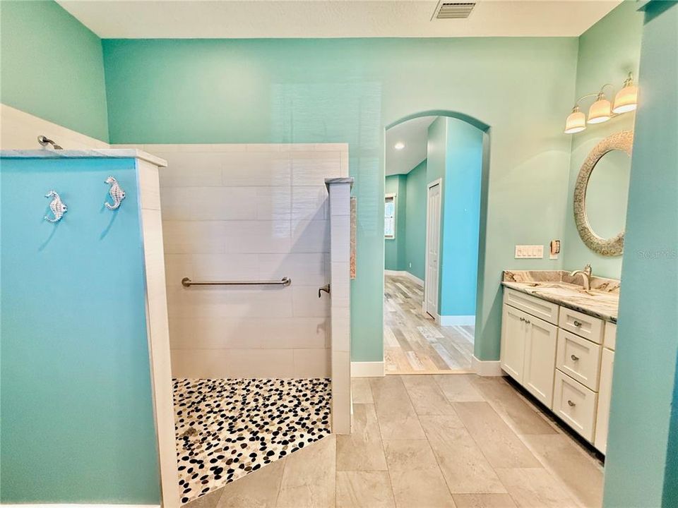 На продажу: $579,000 (3 спален, 2 ванн, 1843 Квадратных фут)