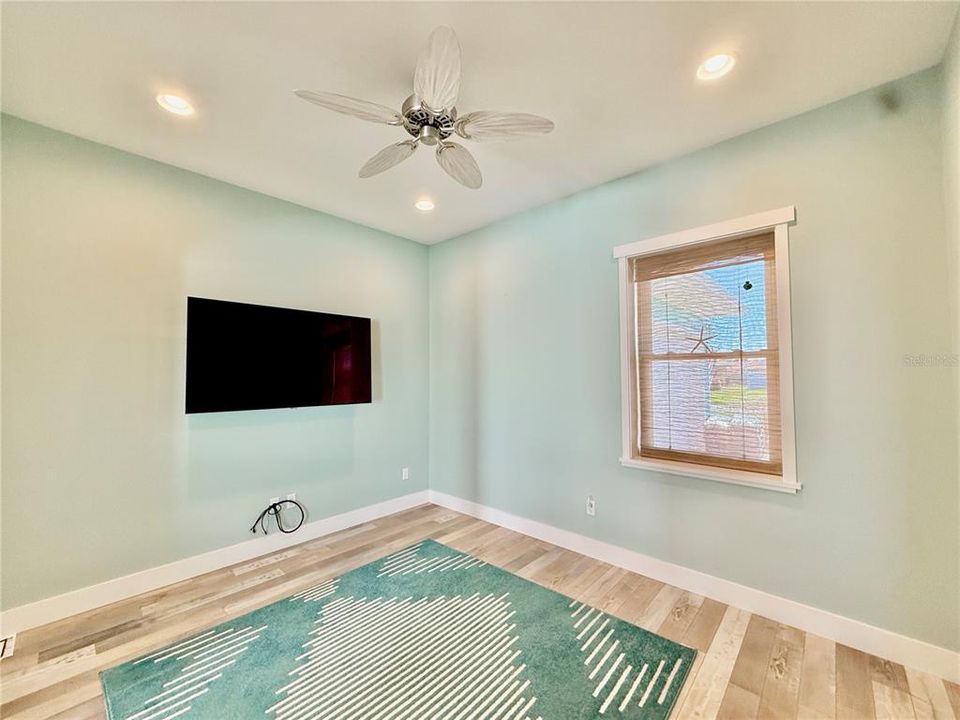 На продажу: $579,000 (3 спален, 2 ванн, 1843 Квадратных фут)