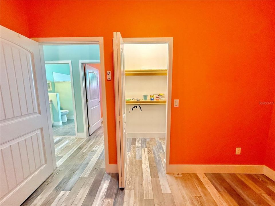 На продажу: $579,000 (3 спален, 2 ванн, 1843 Квадратных фут)