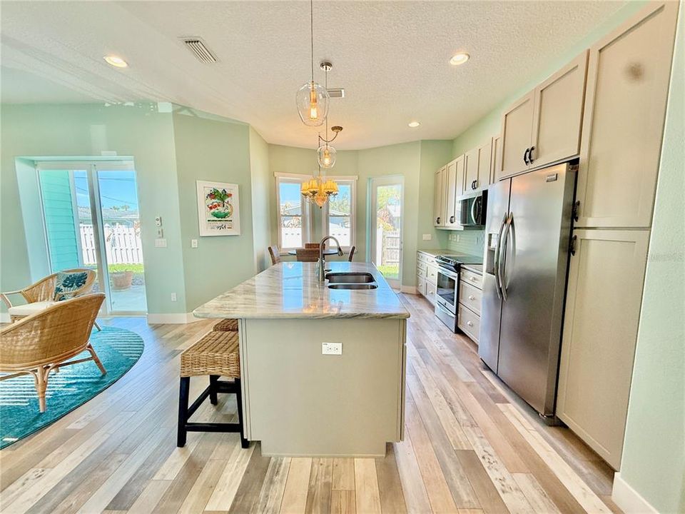 На продажу: $579,000 (3 спален, 2 ванн, 1843 Квадратных фут)