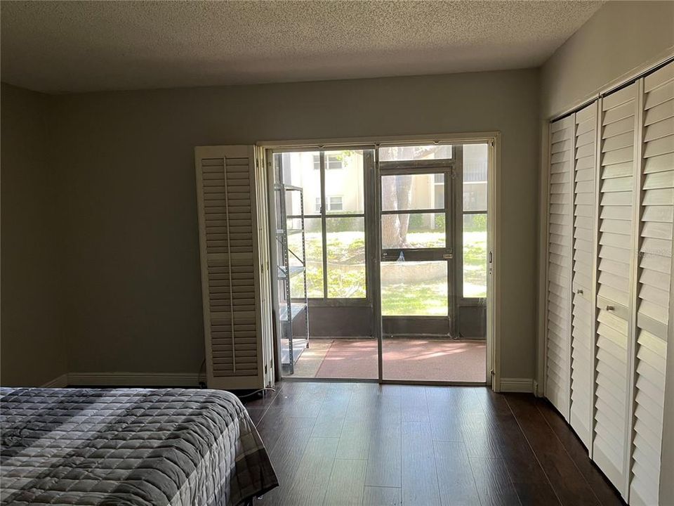 待售: $120,000 (1 贝兹, 1 浴室, 664 平方英尺)