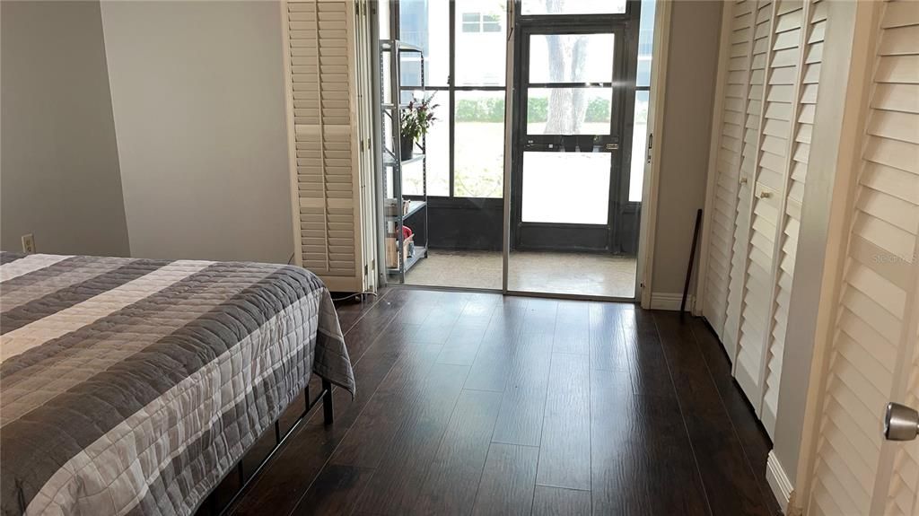 待售: $120,000 (1 贝兹, 1 浴室, 664 平方英尺)