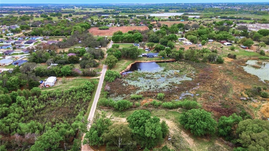 待售: $149,900 (1.18 acres)