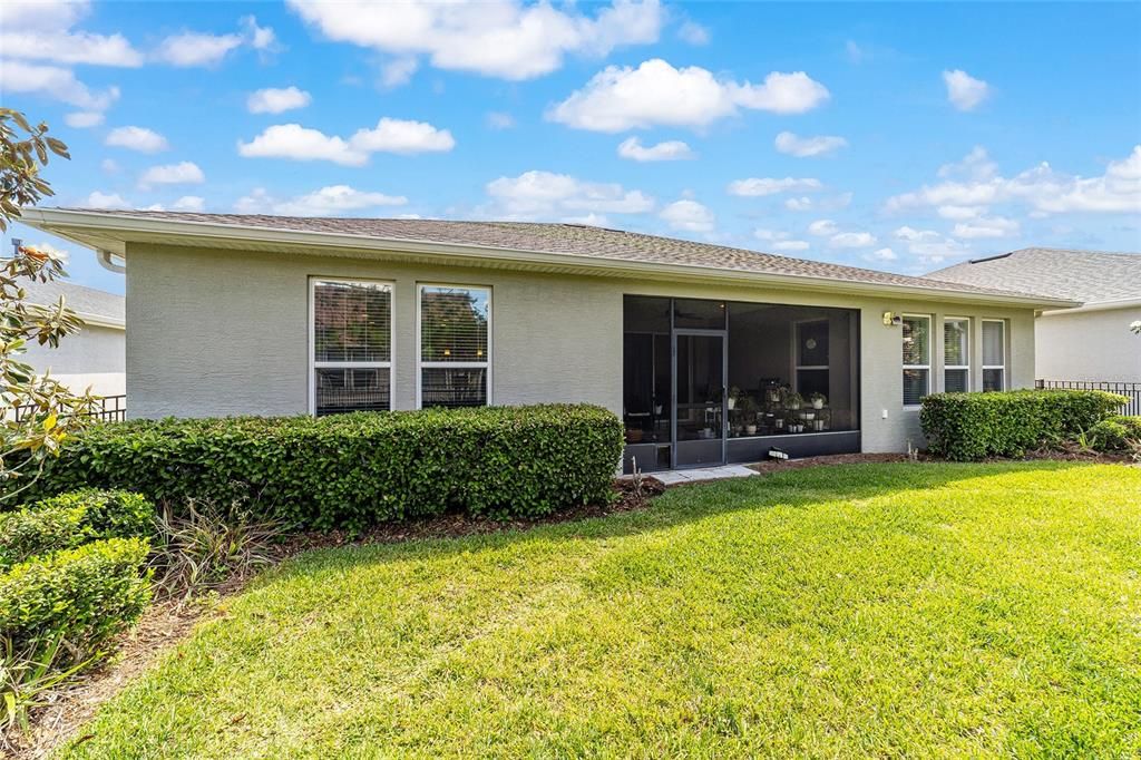 For Sale: $379,900 (2 beds, 2 baths, 2017 Square Feet)