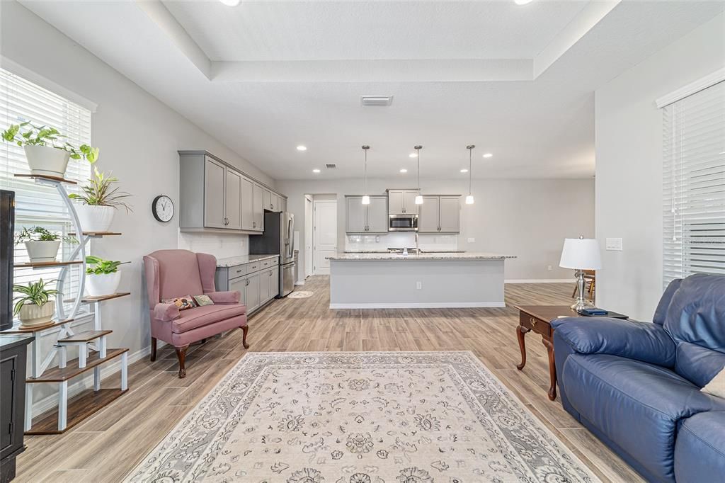 For Sale: $379,900 (2 beds, 2 baths, 2017 Square Feet)