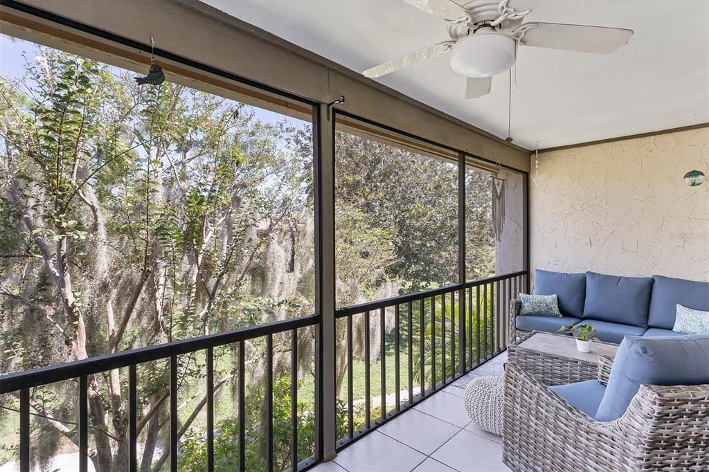 待售: $224,999 (2 贝兹, 2 浴室, 972 平方英尺)