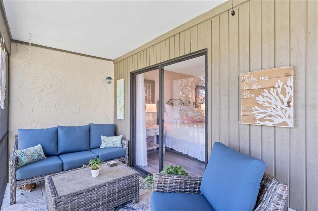 待售: $224,999 (2 贝兹, 2 浴室, 972 平方英尺)