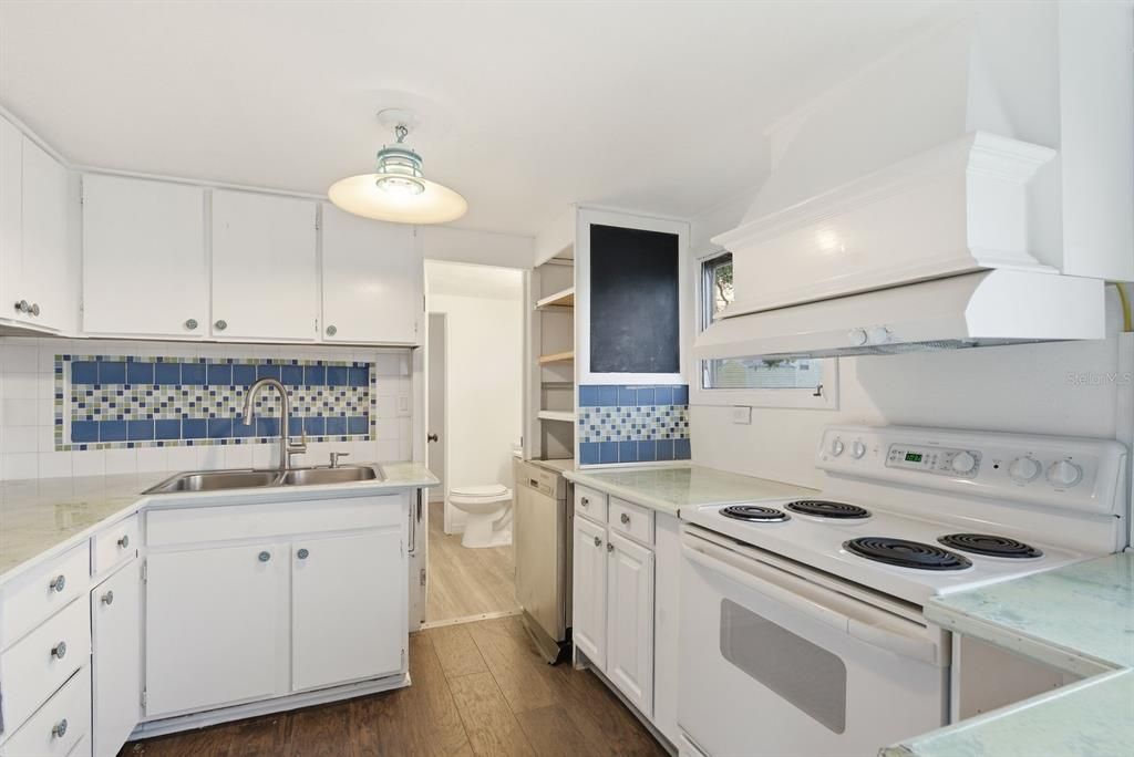 待售: $75,000 (2 贝兹, 1 浴室, 460 平方英尺)