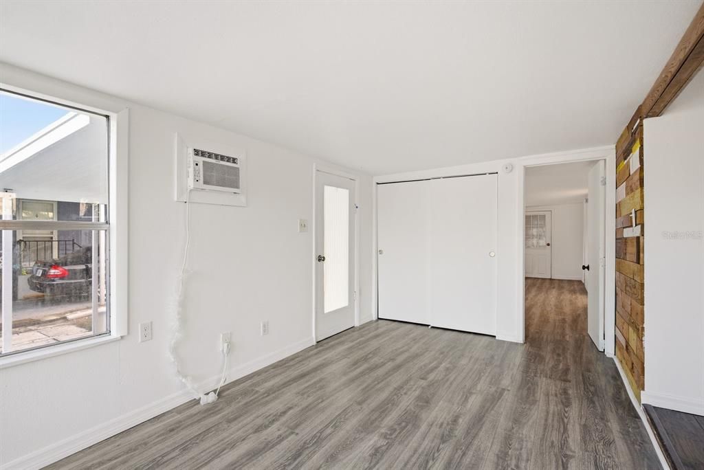 待售: $75,000 (2 贝兹, 1 浴室, 460 平方英尺)