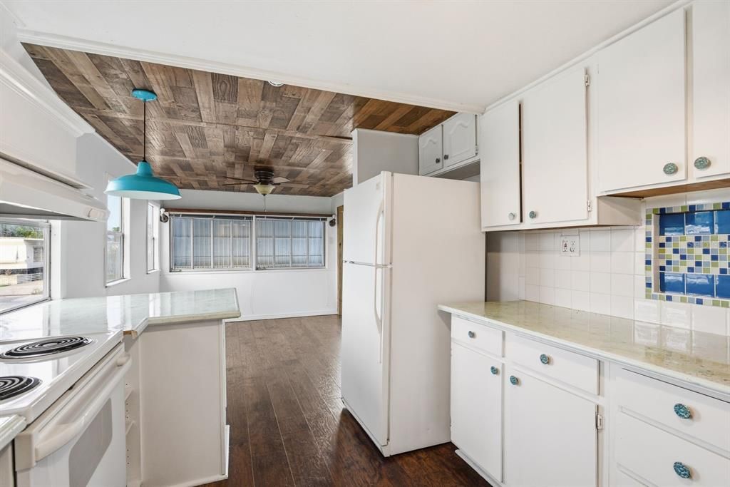 待售: $75,000 (2 贝兹, 1 浴室, 460 平方英尺)