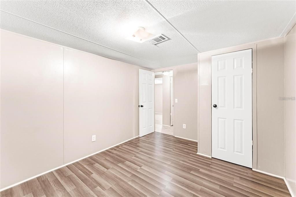 Active With Contract: $240,000 (4 beds, 2 baths, 1296 Square Feet)