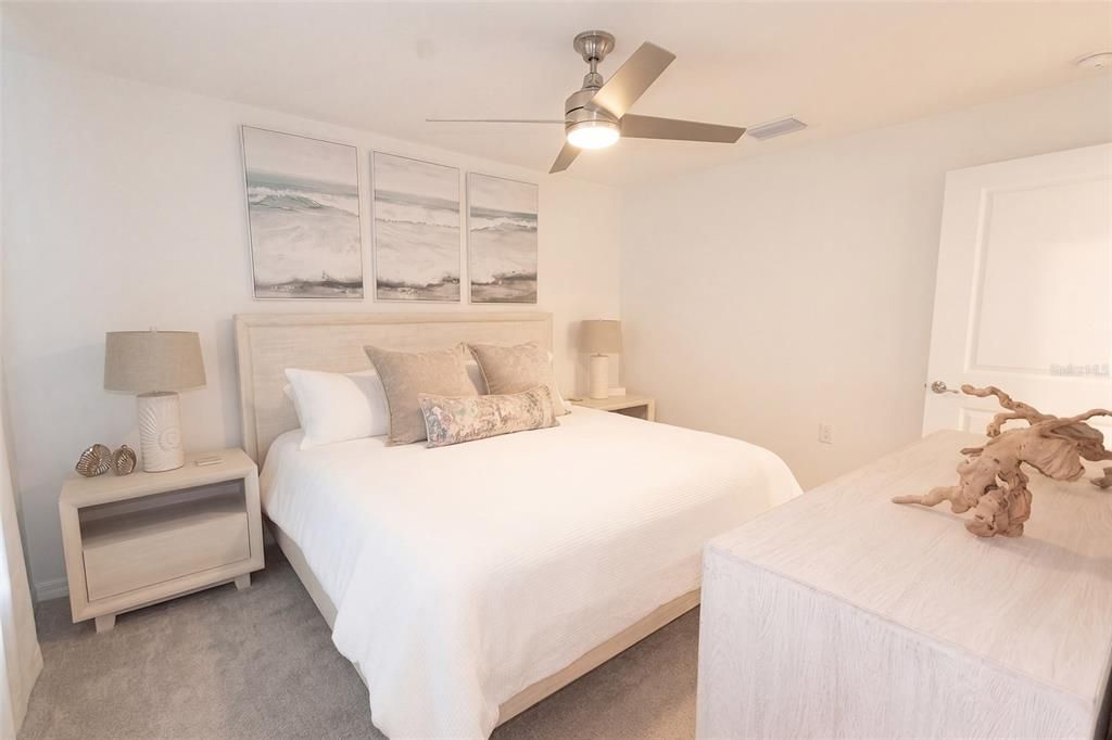 Activo con contrato: $335,000 (2 camas, 2 baños, 1655 Pies cuadrados)