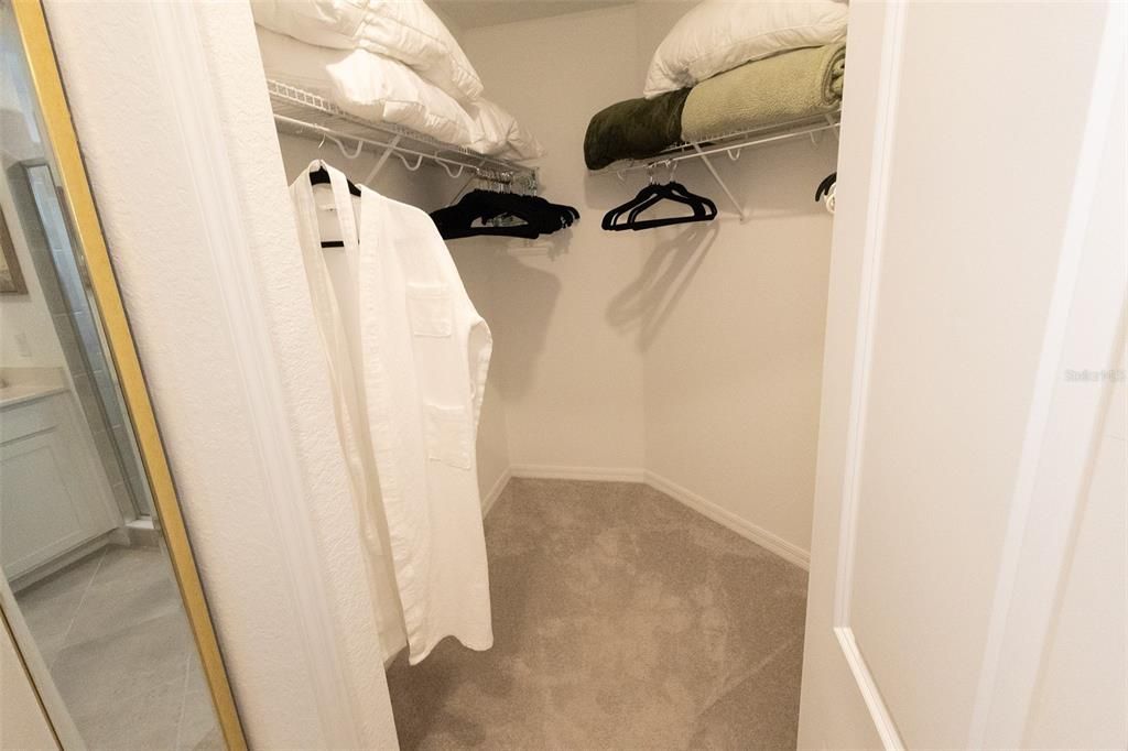 Activo con contrato: $335,000 (2 camas, 2 baños, 1655 Pies cuadrados)