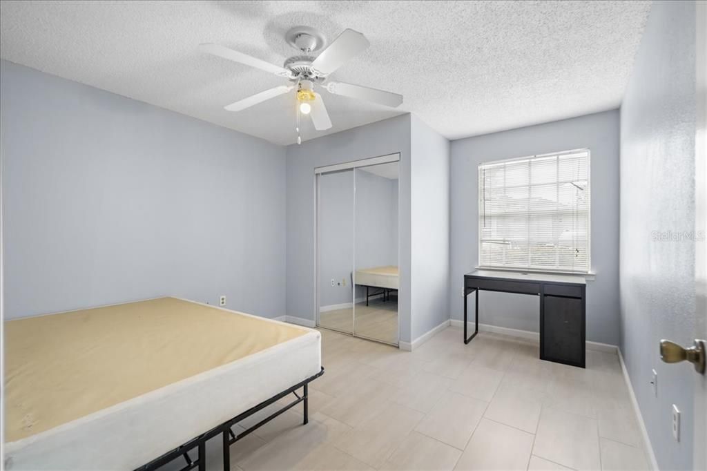 Active With Contract: $169,900 (3 beds, 3 baths, 1198 Square Feet)