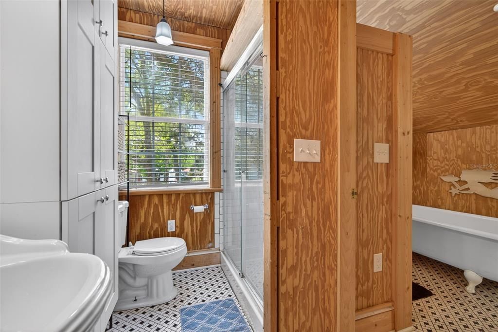 На продажу: $334,900 (5 спален, 3 ванн, 2176 Квадратных фут)