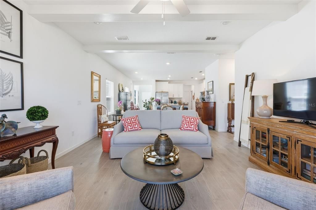 En Venta: $450,000 (4 camas, 3 baños, 2265 Pies cuadrados)