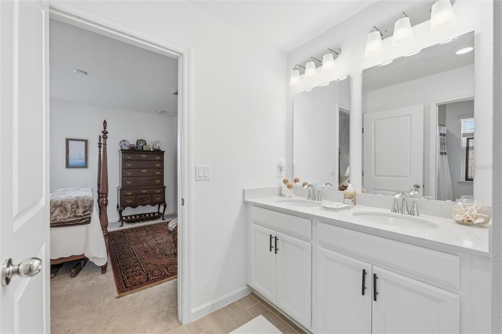 En Venta: $450,000 (4 camas, 3 baños, 2265 Pies cuadrados)