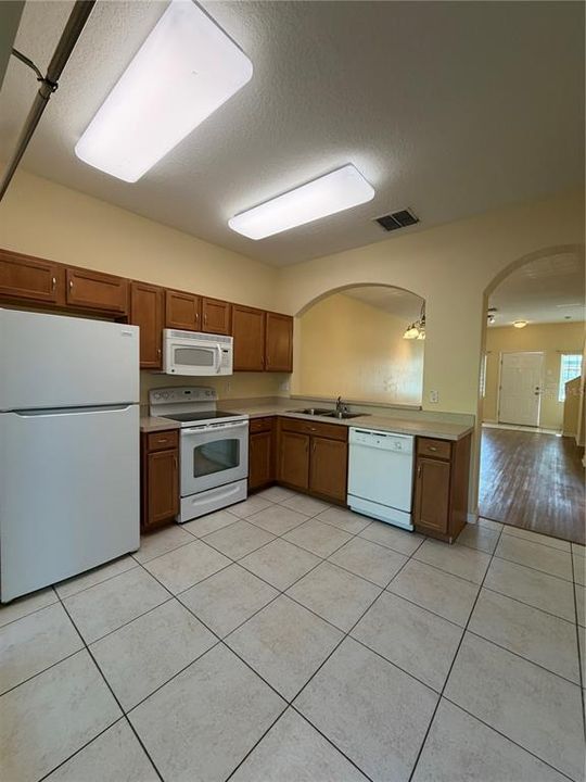 For Rent: $1,600 (2 beds, 2 baths, 1224 Square Feet)