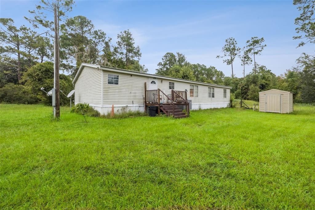 Vendido Recientemente: $120,000 (4 camas, 2 baños, 1920 Pies cuadrados)