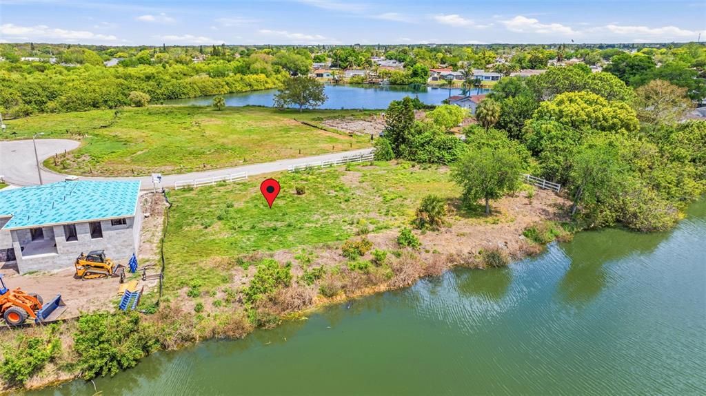 待售: $95,000 (0.39 acres)