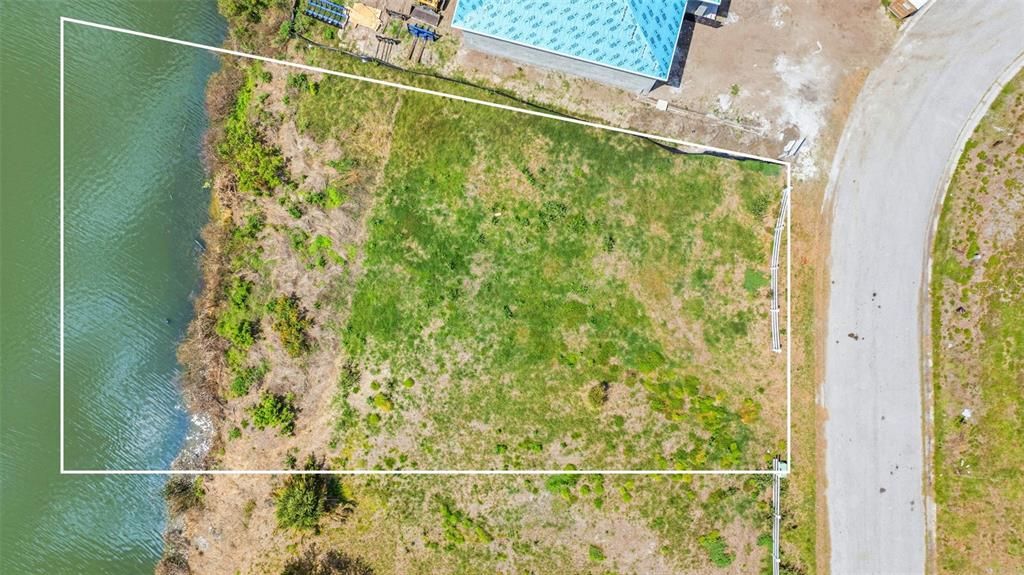 待售: $95,000 (0.39 acres)