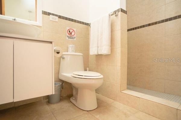 На продажу: $926,000 (3 спален, 3 ванн, 1753 Квадратных фут)