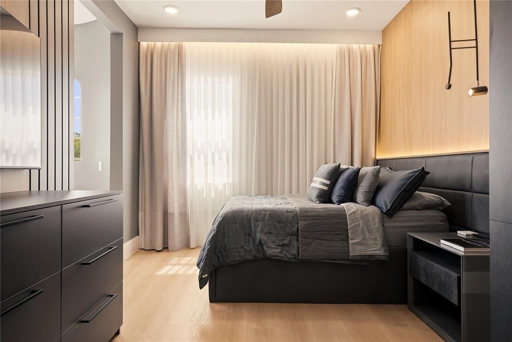 En Venta: $2,000,000 (6 camas, 5 baños, 5524 Pies cuadrados)