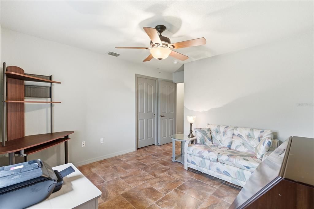 Activo con contrato: $565,000 (3 camas, 2 baños, 1779 Pies cuadrados)