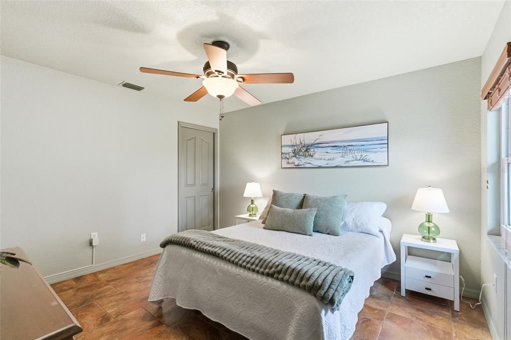 Activo con contrato: $565,000 (3 camas, 2 baños, 1779 Pies cuadrados)